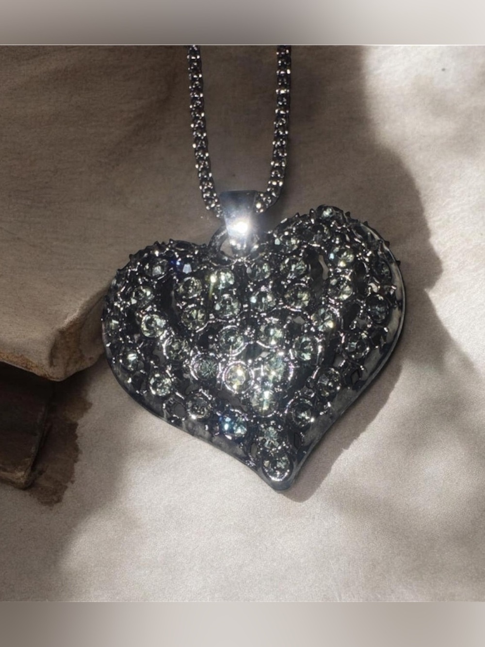 Fashion Elegant Black Heart Sparkling Pendant Necklace
